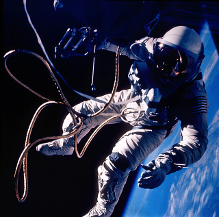 Illustration for article titled Fotos reales del espacio que parecen salidas de Gravity